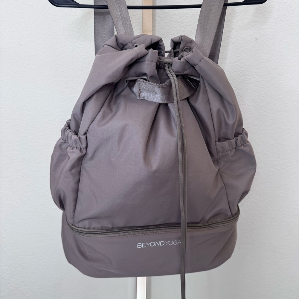 Beyond Yoga Mauve Backpack - Picture 6 of 10